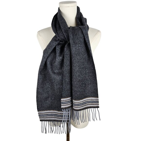 Aran Woollen Mills Traditional Aran Islands Ireland Tweed Wool Gray Scarf Fringe - Picture 1 of 6